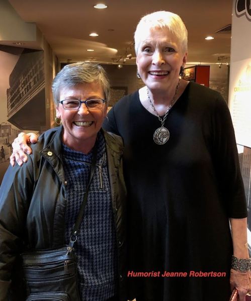 Phyllis Dodd and Humorist Jeanne Robertson pose for a photograph